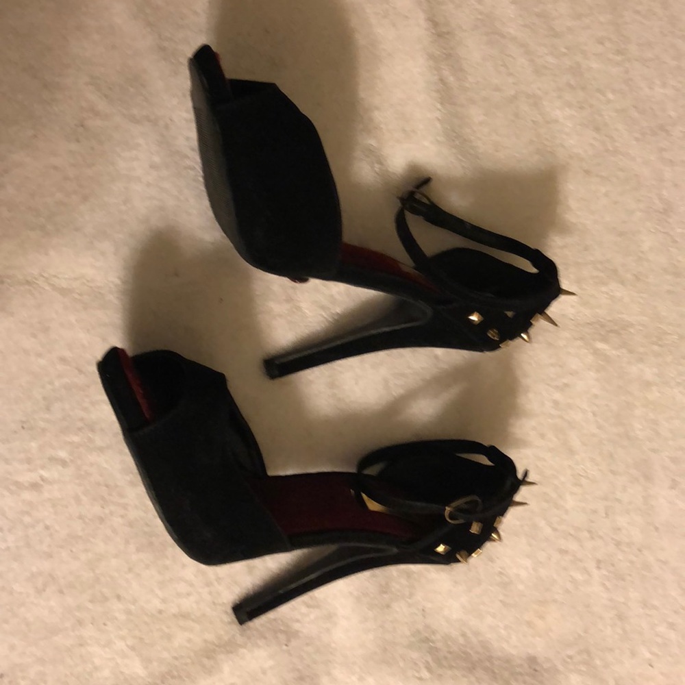 Black suede heels with gold spikes - size 61/2